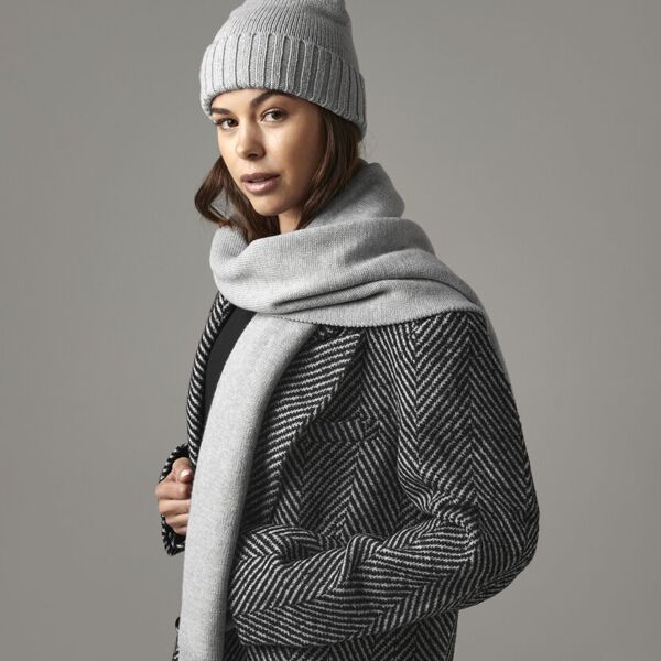 Knitted scarf and beanie gift set Thumbnail